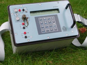 Syscal Junior automated resistivity system. (IRIS Instruments).