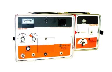 Utility-locating instrument. (Metrotech, Inc.)
